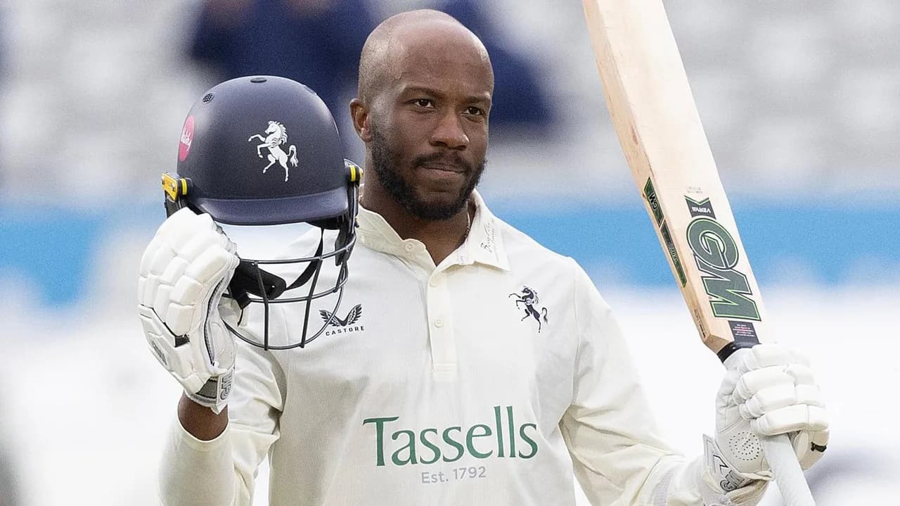 Bell-Drummond's Brilliant 129 Lifts Kent From Early Collapse