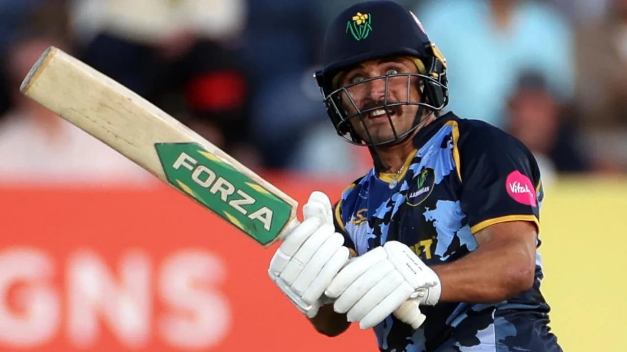 Carlson's Second Hundred Demolishes Somerset in Style
