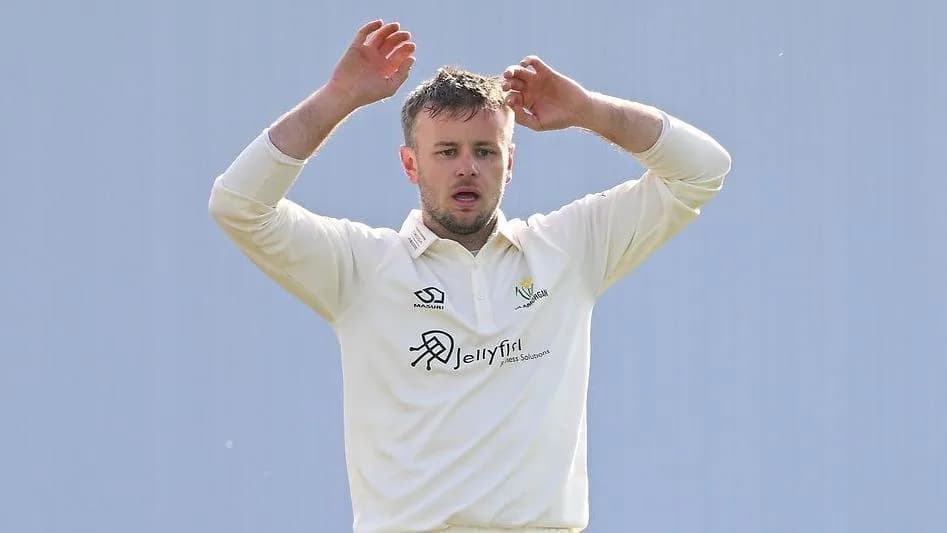 Glamorgan's Historic Victory Ends 21-Year Division One Drought