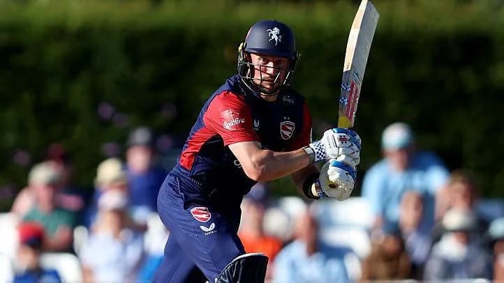 Kent Stun Hampshire While Lees Equals T20 Record