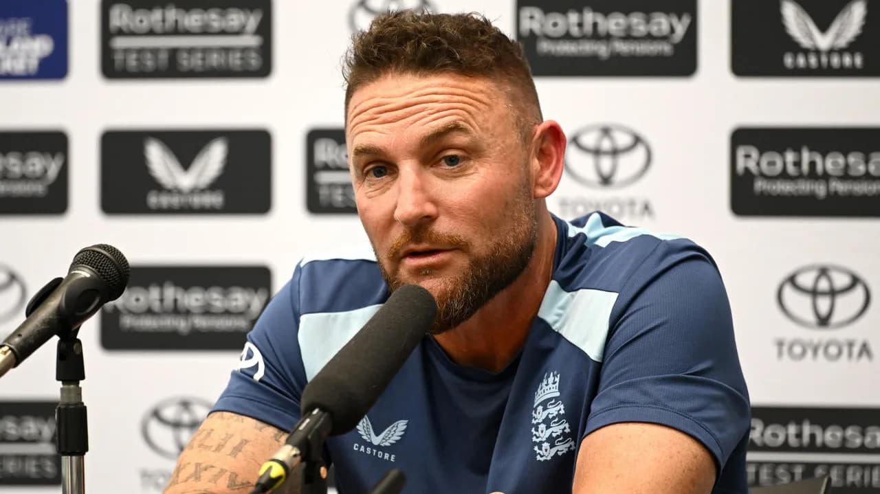 McCullum Dismisses Rift Talk as Stokes Returns for Decider
