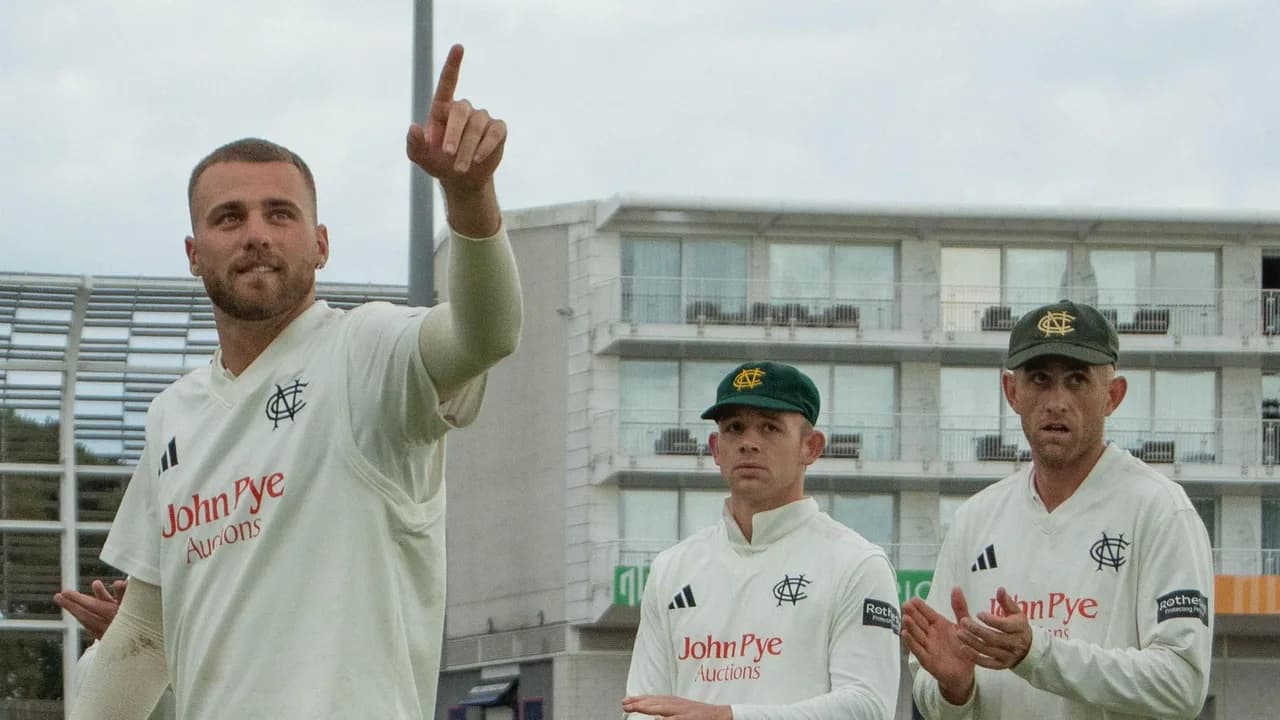 O'Neill's Five-For Keeps Notts Ahead Despite Hampshire Fightback