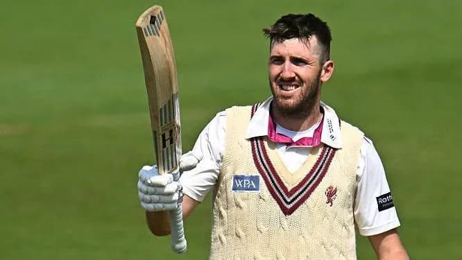 Overton in Superb County Championship Form for Somerset