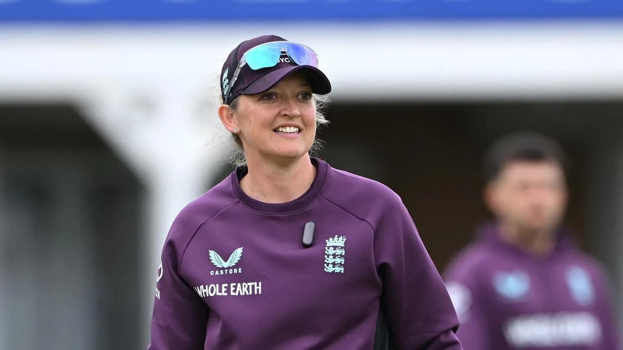 Sarah Taylor Breaks Coaching Barriers with England Role