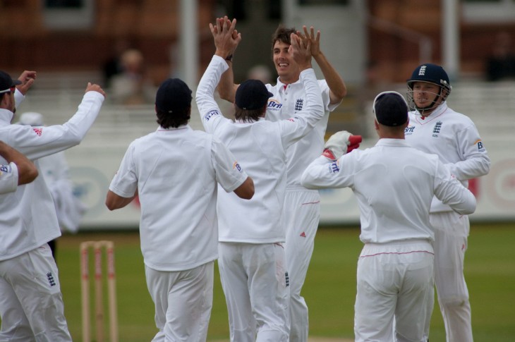 England's Team Players Celebrate Their Win